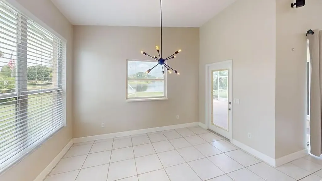 895 SW Lake Charles Circle Port St Lucie FL 34986