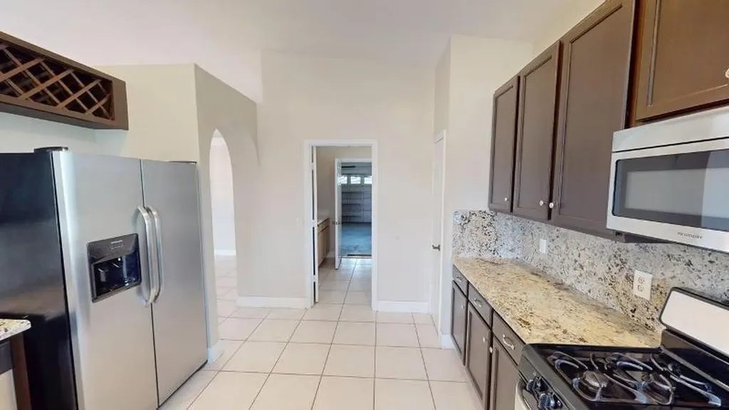 895 SW Lake Charles Circle Port St Lucie FL 34986