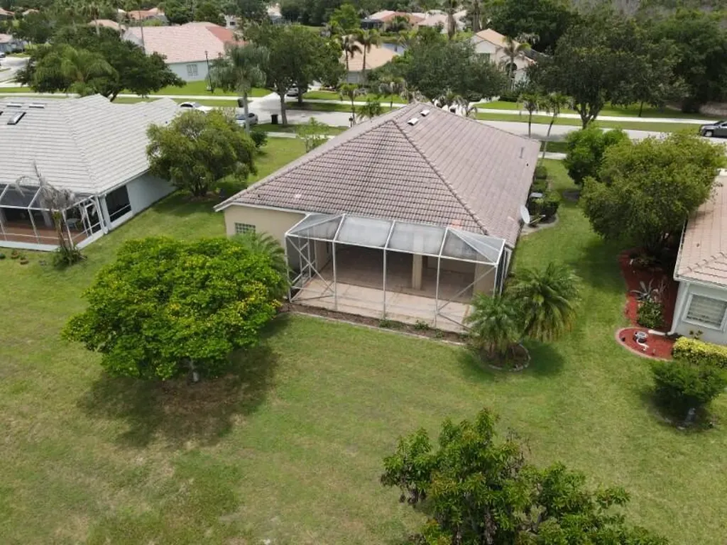 895 SW Lake Charles Circle Port St Lucie FL 34986