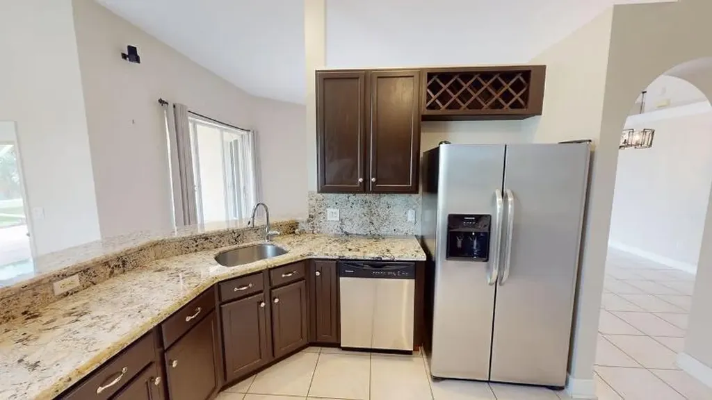 895 SW Lake Charles Circle Port St Lucie FL 34986