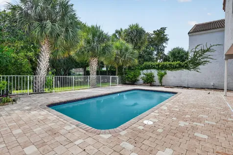 23338 La Vida Way Boca Raton FL 33433