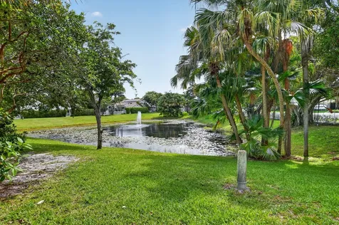 23338 La Vida Way Boca Raton FL 33433