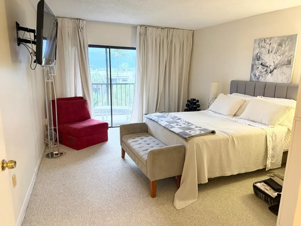 3605 S Ocean Boulevard South Palm Beach FL 33480
