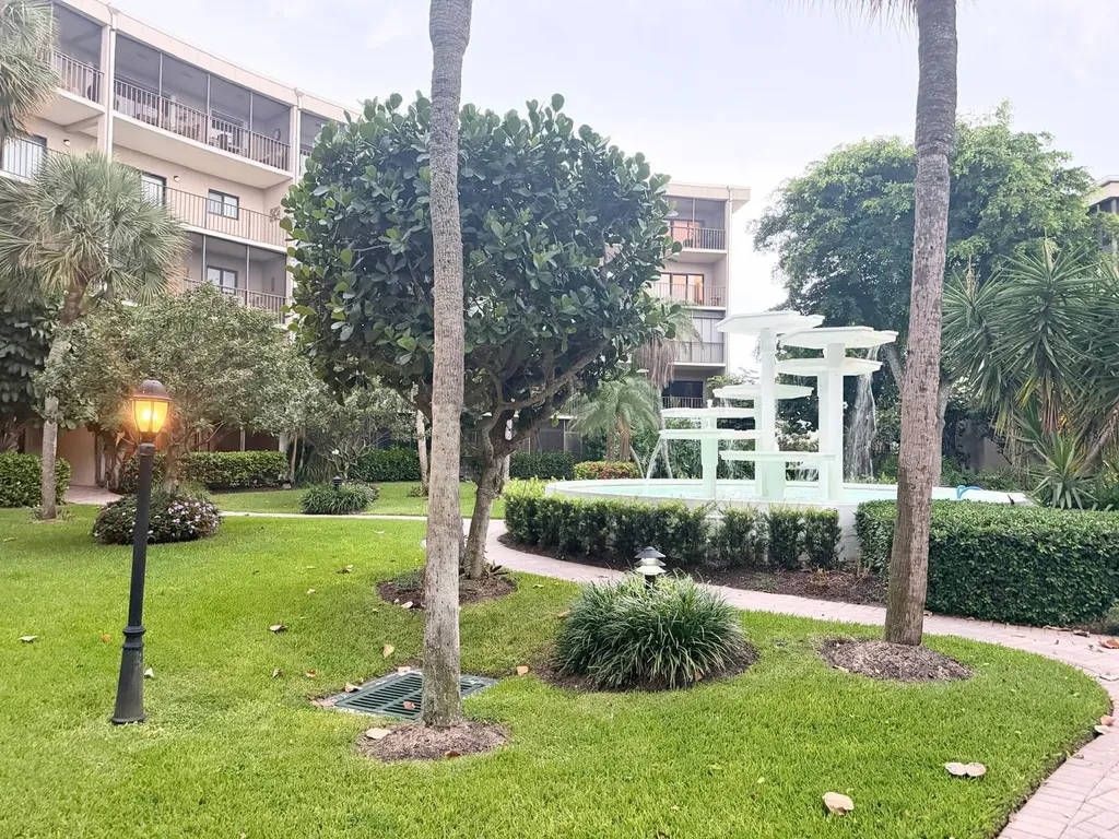 3605 S Ocean Boulevard South Palm Beach FL 33480