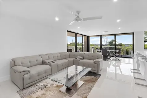 5480 N Ocean Drive Singer Island FL 33404