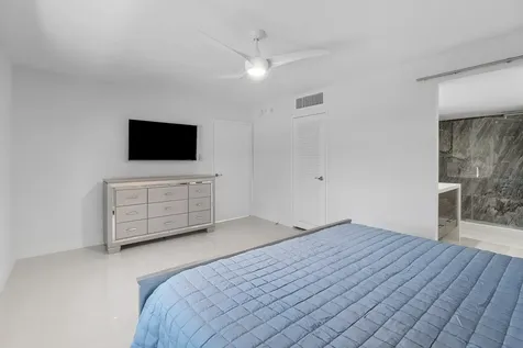 5480 N Ocean Drive Singer Island FL 33404