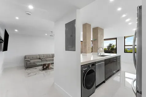 5480 N Ocean Drive Singer Island FL 33404
