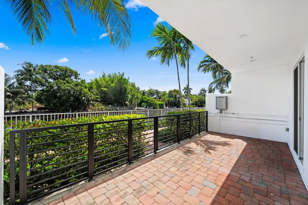 2900 NE 12th Terrace Oakland Park FL 33334