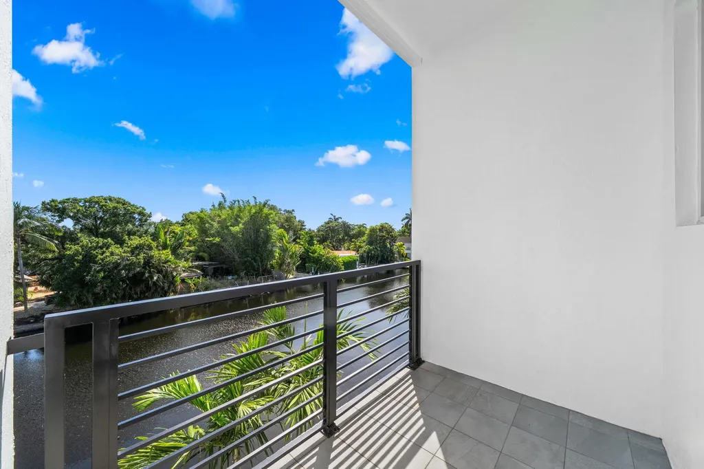 2900 NE 12th Terrace Oakland Park FL 33334
