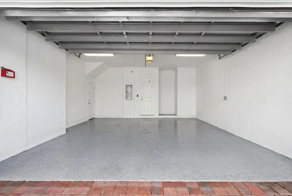 2900 NE 12th Terrace Oakland Park FL 33334