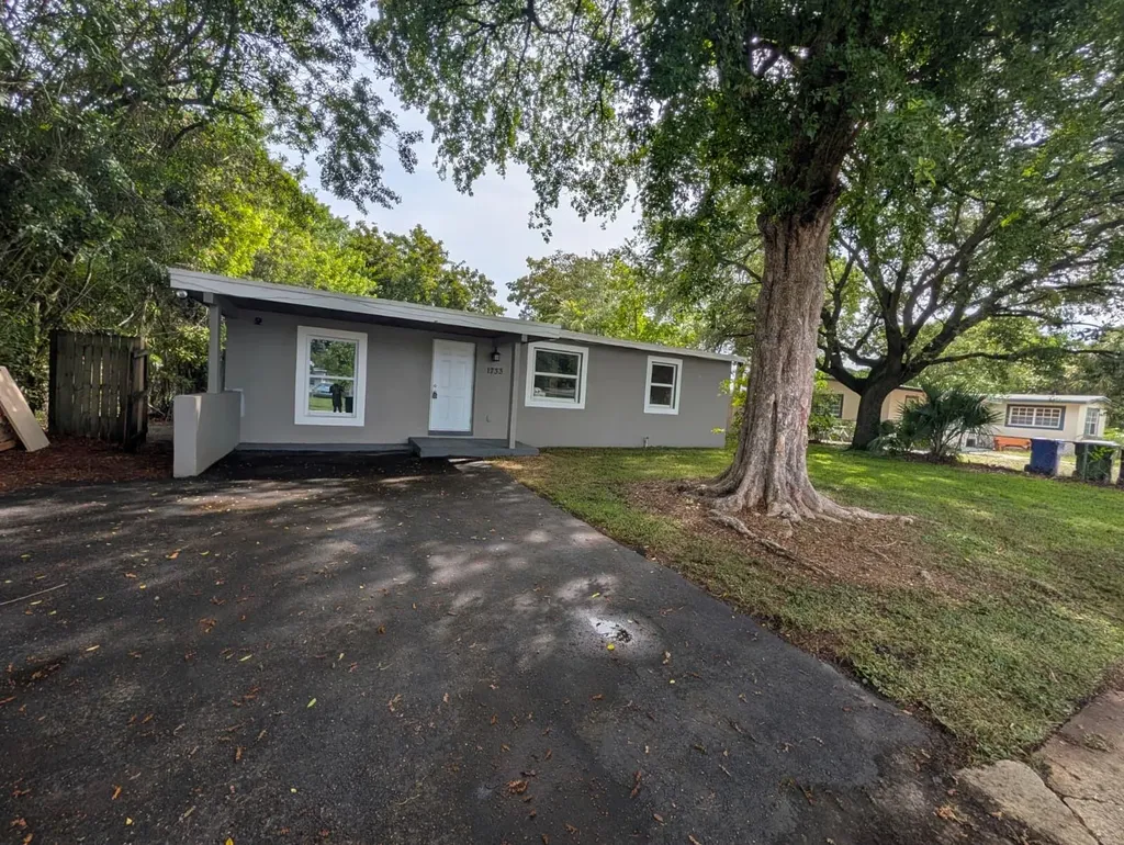 1733 NW 18th Street Fort Lauderdale FL 33311