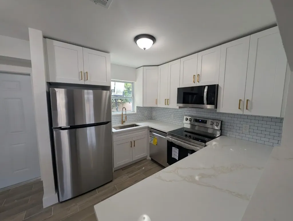 1733 NW 18th Street Fort Lauderdale FL 33311