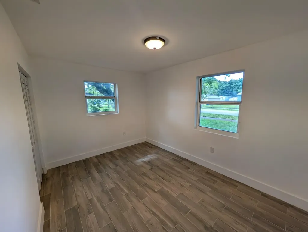 1733 NW 18th Street Fort Lauderdale FL 33311