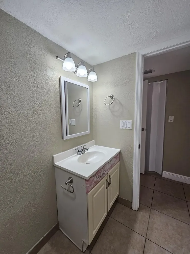 4324 NW 9th Avenue Deerfield Beach FL 33064
