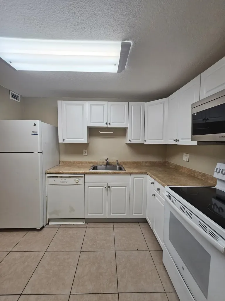 4324 NW 9th Avenue Deerfield Beach FL 33064
