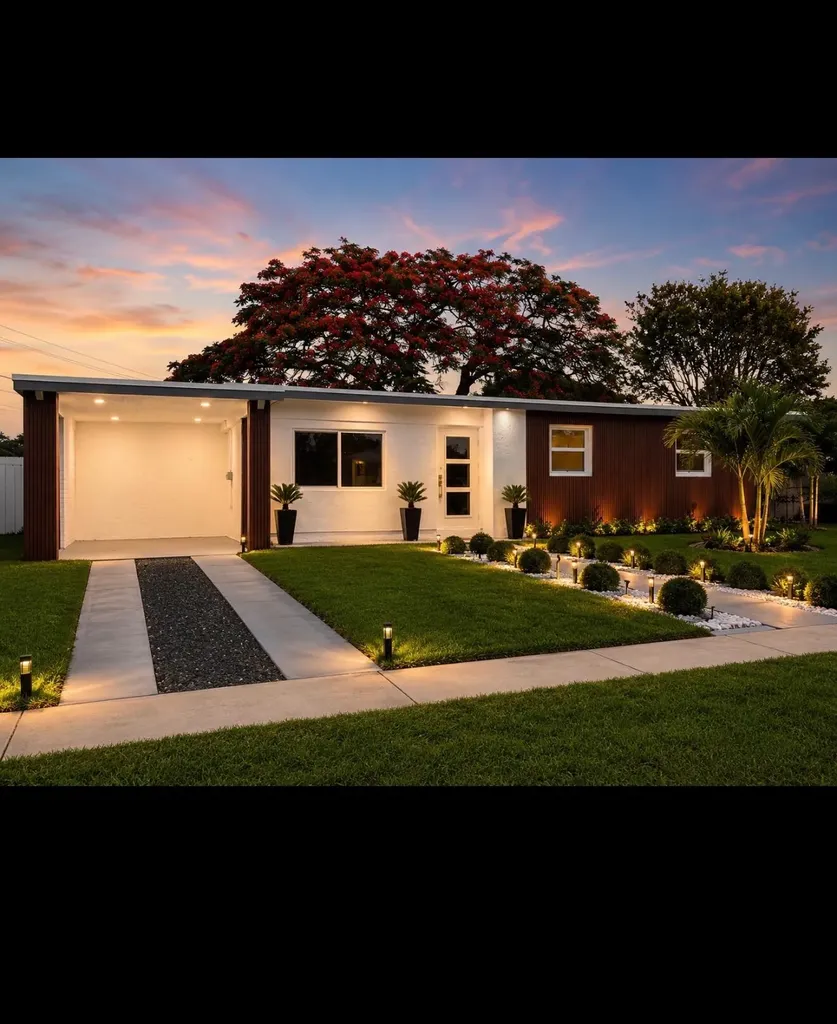 3947 Pensacola Drive Lake Worth FL 33462