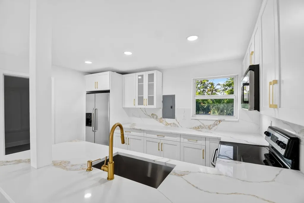 3947 Pensacola Drive Lake Worth FL 33462