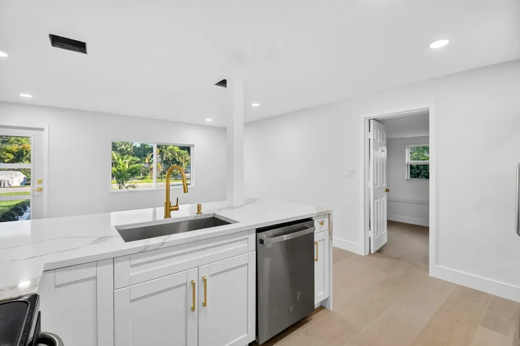 3947 Pensacola Drive Lake Worth FL 33462