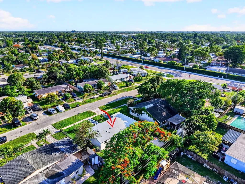 3947 Pensacola Drive Lake Worth FL 33462