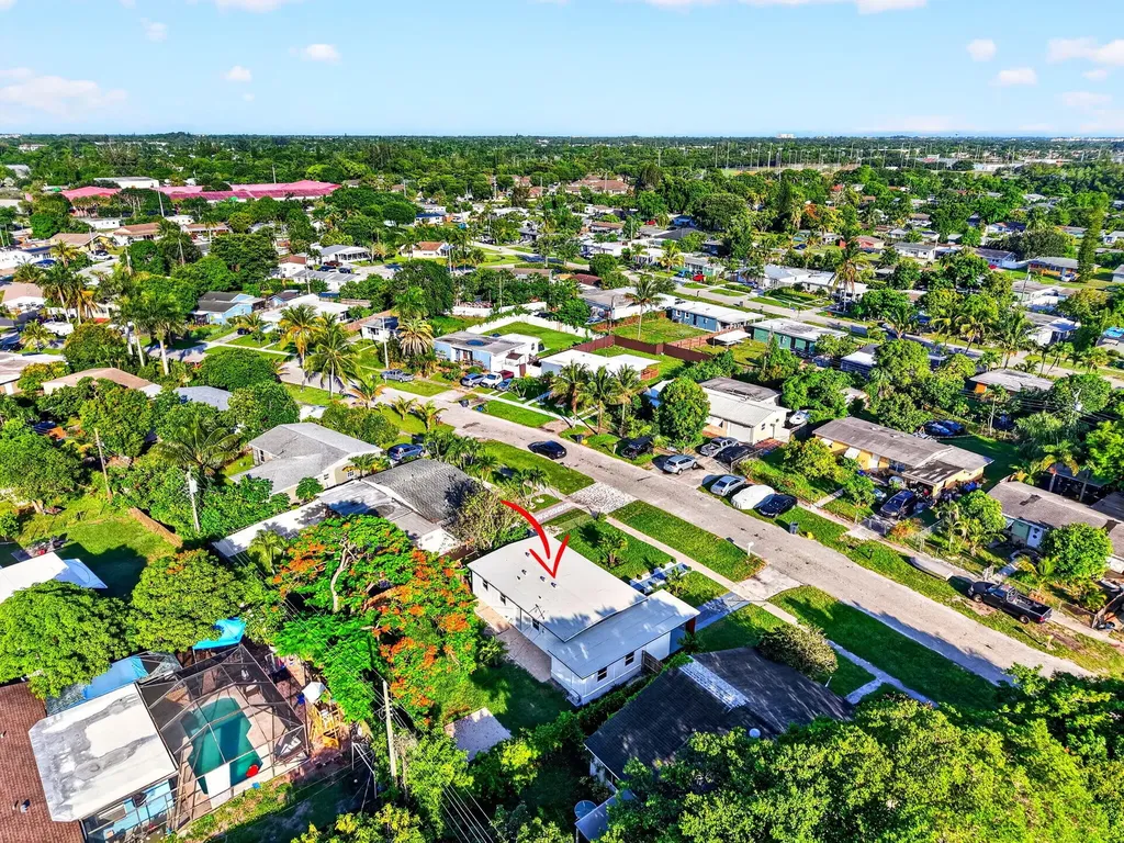 3947 Pensacola Drive Lake Worth FL 33462