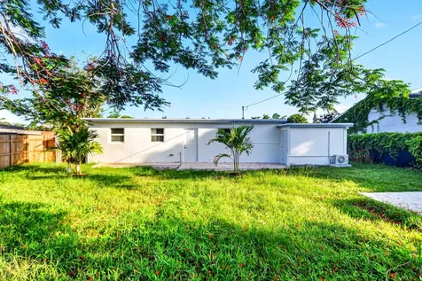 3947 Pensacola Drive Lake Worth FL 33462