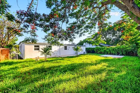 3947 Pensacola Drive Lake Worth FL 33462