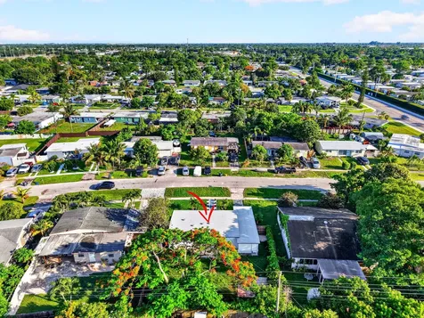 3947 Pensacola Drive Lake Worth FL 33462