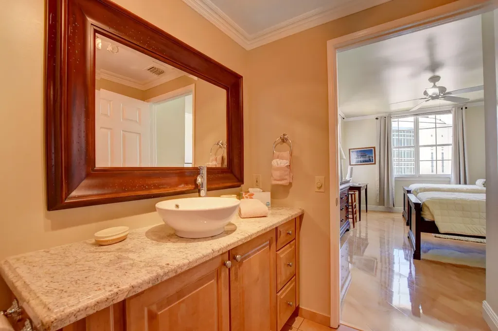 780 S Sapodilla Avenue S West Palm Beach FL 33401