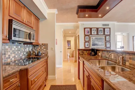 780 S Sapodilla Avenue S West Palm Beach FL 33401