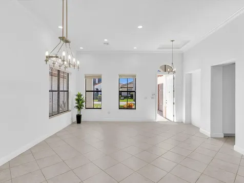 2680 NW 84th Way Pembroke Pines FL 33024