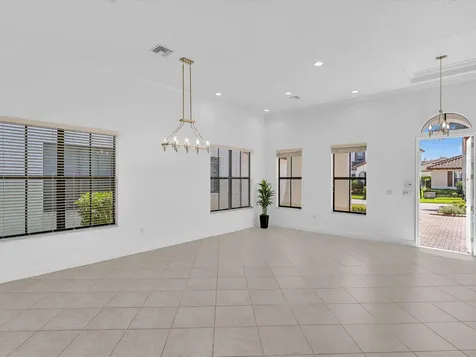 2680 NW 84th Way Pembroke Pines FL 33024