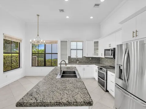 2680 NW 84th Way Pembroke Pines FL 33024