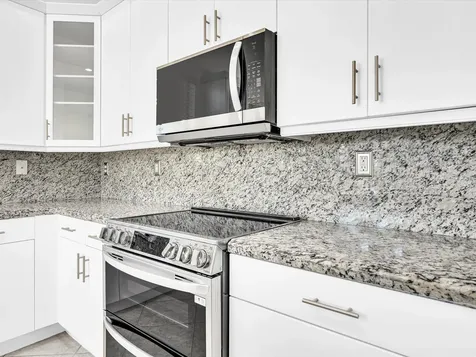 2680 NW 84th Way Pembroke Pines FL 33024