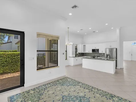 2680 NW 84th Way Pembroke Pines FL 33024