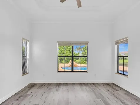 2680 NW 84th Way Pembroke Pines FL 33024