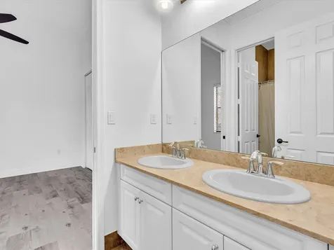 2680 NW 84th Way Pembroke Pines FL 33024