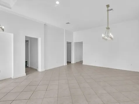 2680 NW 84th Way Pembroke Pines FL 33024
