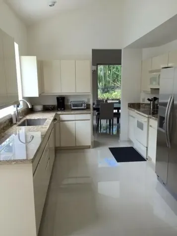 5463 NW 20th Avenue Boca Raton FL 33496