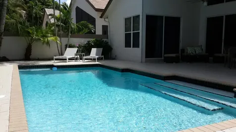 5463 NW 20th Avenue Boca Raton FL 33496
