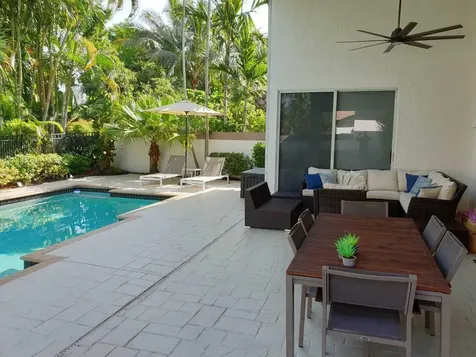 5463 NW 20th Avenue Boca Raton FL 33496
