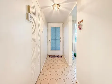 3070 NW 48th Terrace Lauderdale Lakes FL 33313