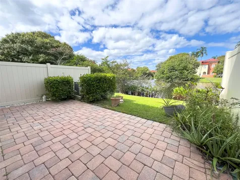 291 Lake Monterey Circle Boynton Beach FL 33426