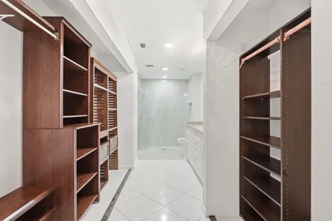 8621 Jasmine Way Boca Raton FL 33496