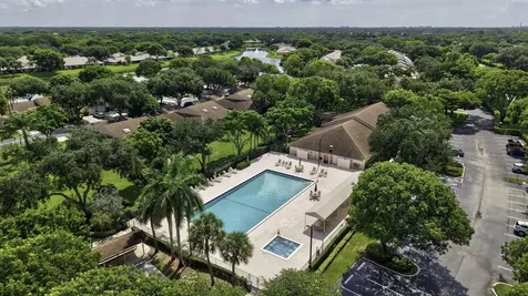 8621 Jasmine Way Boca Raton FL 33496