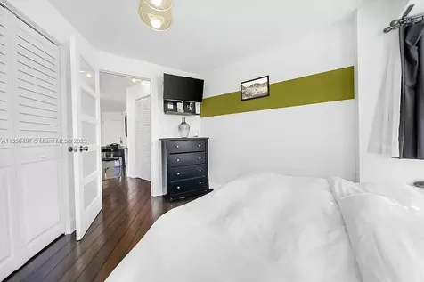 1881 Washington Avenue Miami Beach FL 33139