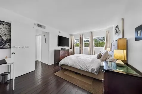 1881 Washington Avenue Miami Beach FL 33139