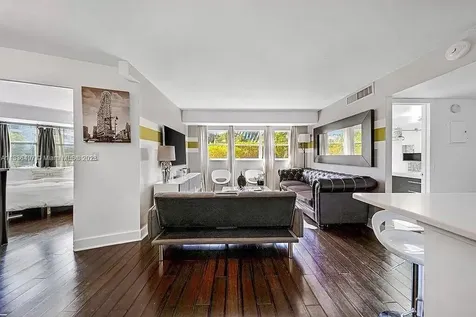 1881 Washington Avenue Miami Beach FL 33139
