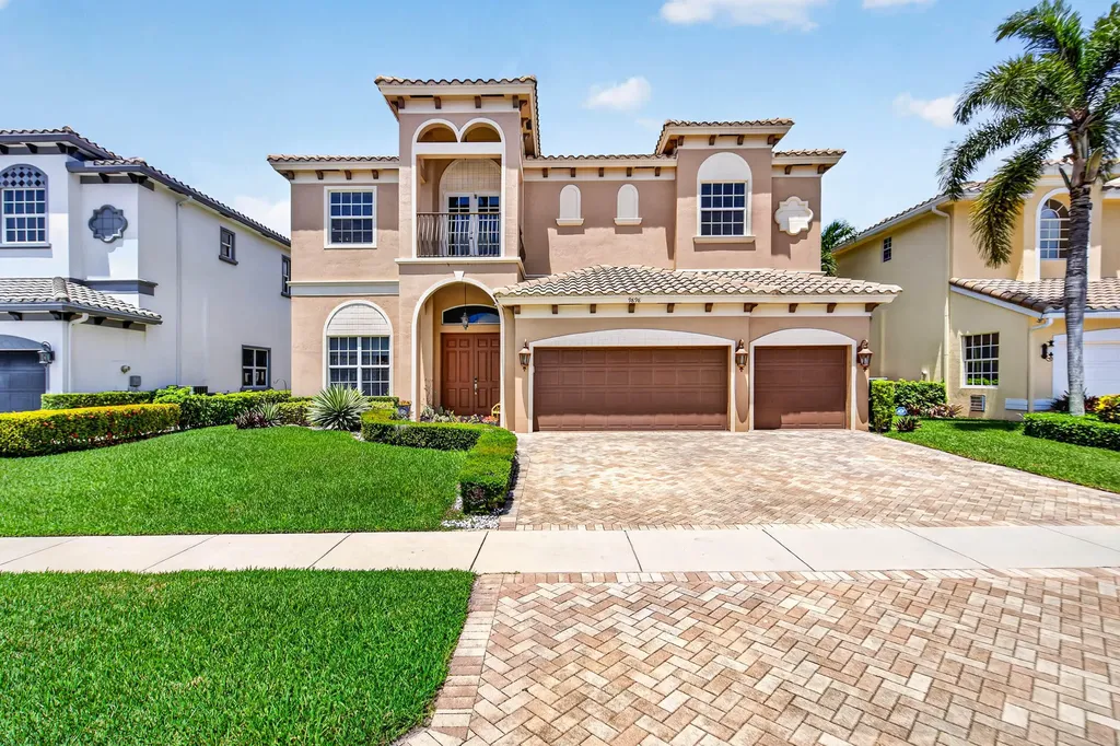 Boynton Beach FL, 9898 Coronado Lake Drive
