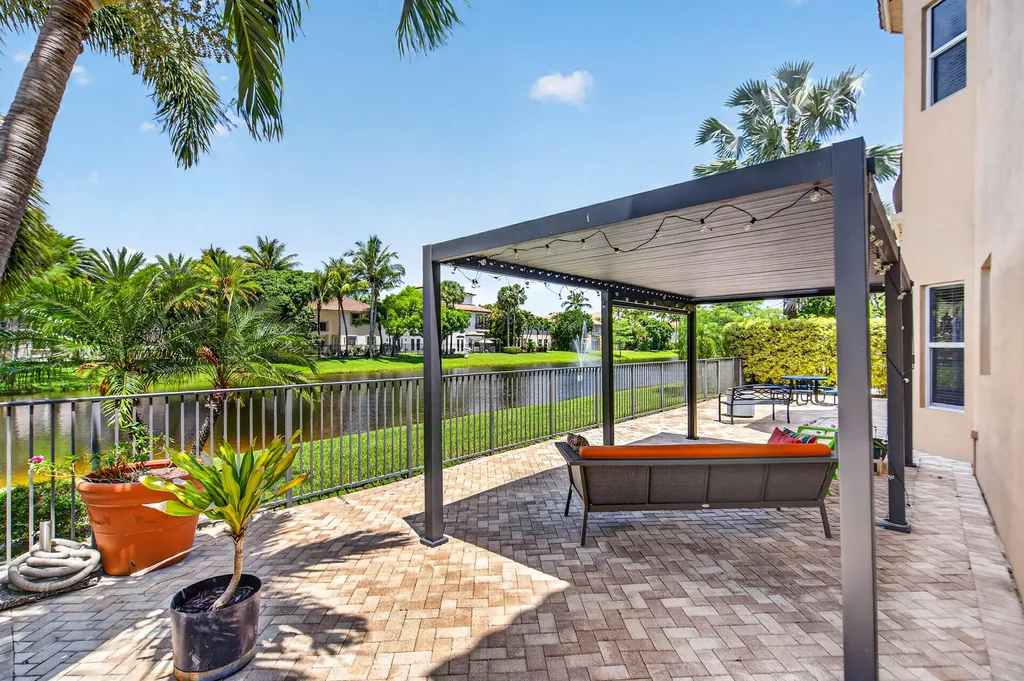 9898 Coronado Lake Drive Boynton Beach FL 33437