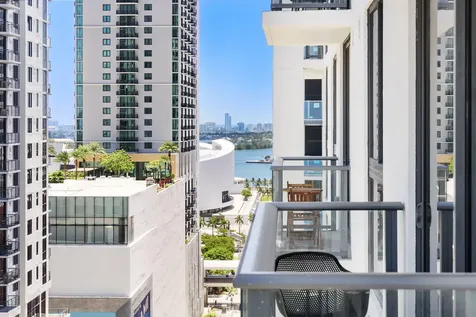 11 NE 6th Street Miami FL 33132